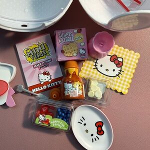 Hello Kitty Make it Mini food